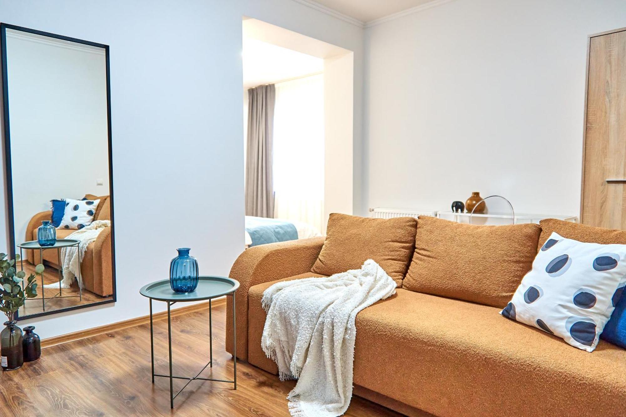 Apartment яскраві сучасні для молодих та активних *